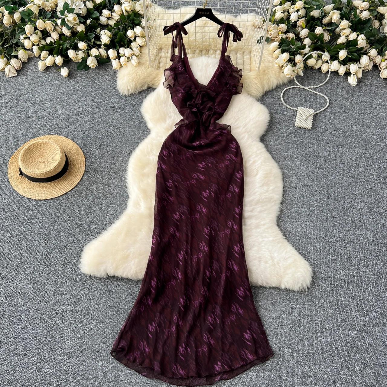open lace back dress Zapaka Women Lavender Flower A-Line Long Bridesmaid Dress with Slit Spaghetti Straps Pleated Long Formal Dress, Lavender Flower / US4